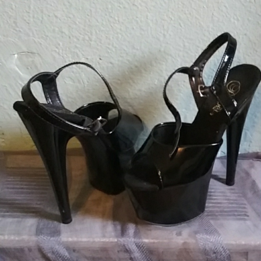 Pleaser size 4 inch platforms